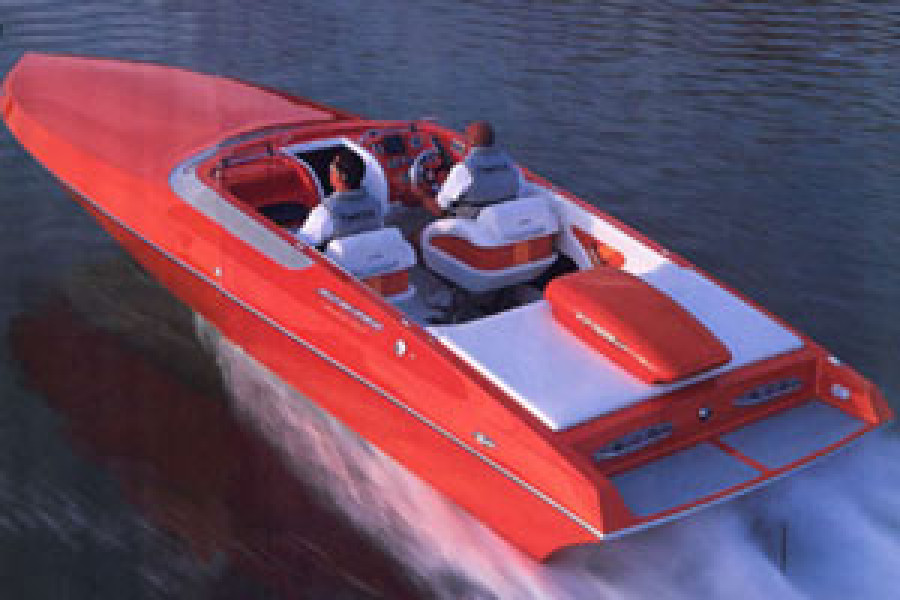 Howard 28 Bullet runs 130 MPH becoming the fastest single engine V-bottom ever tested by Powerboat and Hot Boat Magazines.